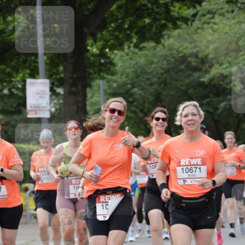 15.06.2025 - REWE Women's Run Jannik Wohlers http://msf.ph/oto/7946737 15.06.2025 08:30:10 Laufen 7, 1014, 10, 10, 106, 97, 10671 meine-sportfotos.de