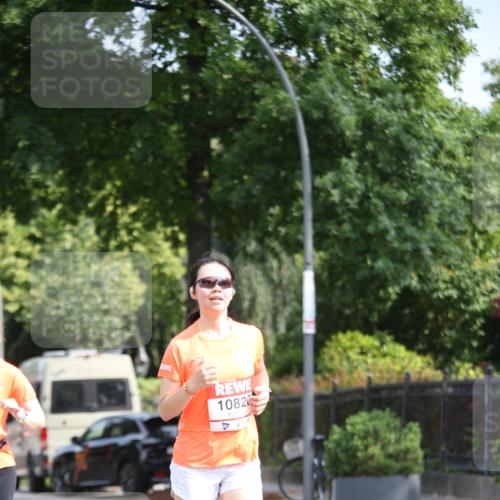 15.06.2025 - REWE Women's Run Jannik Wohlers http://msf.ph/oto/7946739 15.06.2025 09:45:13 Laufen 10820 meine-sportfotos.de