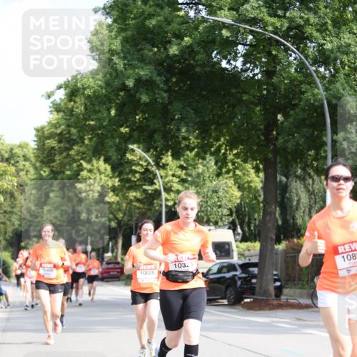15.06.2025 - REWE Women's Run Jannik Wohlers http://msf.ph/oto/7946755 15.06.2025 09:45:14 Laufen 10868, 10826, 1032, 1082 meine-sportfotos.de