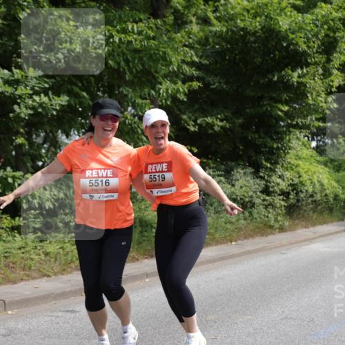 15.06.2025 - REWE Women's Run Jannik Wohlers http://msf.ph/oto/7946774 15.06.2025 10:21:24 Laufen 5516, 5519 meine-sportfotos.de