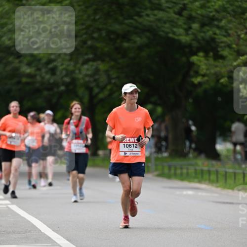 15.06.2025 - REWE Women's Run Dr. Thomas Lammeyer http://msf.ph/oto/7946775 15.06.2025 09:23:38 Laufen 10612 meine-sportfotos.de