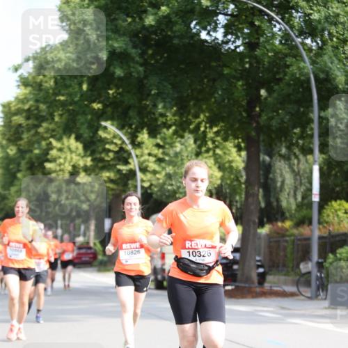 15.06.2025 - REWE Women's Run Jannik Wohlers http://msf.ph/oto/7946793 15.06.2025 09:45:14 Laufen 10826, 10326 meine-sportfotos.de