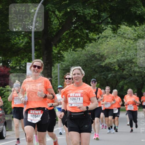 15.06.2025 - REWE Women's Run Jannik Wohlers http://msf.ph/oto/7946822 15.06.2025 08:30:11 Laufen 10345, 10671 meine-sportfotos.de