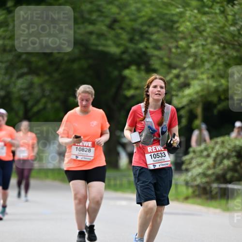 15.06.2025 - REWE Women's Run Dr. Thomas Lammeyer http://msf.ph/oto/7946832 15.06.2025 09:23:44 Laufen 10828, 10533 meine-sportfotos.de