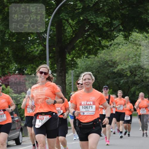 15.06.2025 - REWE Women's Run Jannik Wohlers http://msf.ph/oto/7946833 15.06.2025 08:30:11 Laufen 38, 227, 10, 93, 10671, 10001 meine-sportfotos.de