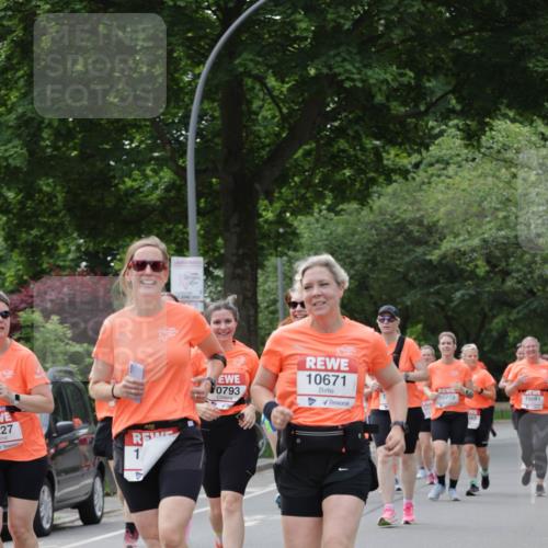 15.06.2025 - REWE Women's Run Jannik Wohlers http://msf.ph/oto/7946849 15.06.2025 08:30:11 Laufen 227, 435, 1, 10671, 0793, 10209, 10081, 083 meine-sportfotos.de