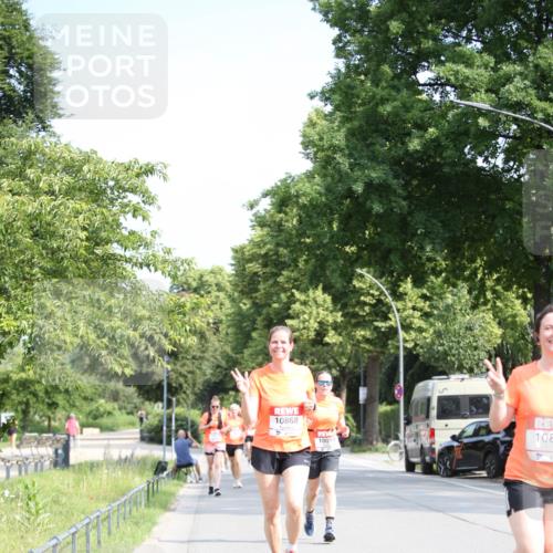 15.06.2025 - REWE Women's Run Jannik Wohlers http://msf.ph/oto/7946856 15.06.2025 09:45:16 Laufen 10868, 1001, 108 meine-sportfotos.de