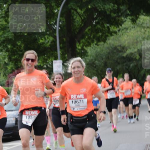 15.06.2025 - REWE Women's Run Jannik Wohlers http://msf.ph/oto/7946873 15.06.2025 08:30:12 Laufen 103, 1079, 10671 meine-sportfotos.de
