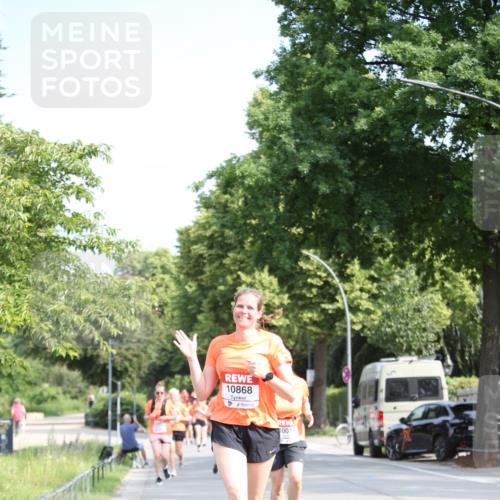 15.06.2025 - REWE Women's Run Jannik Wohlers http://msf.ph/oto/7946876 15.06.2025 09:45:17 Laufen 10868 meine-sportfotos.de