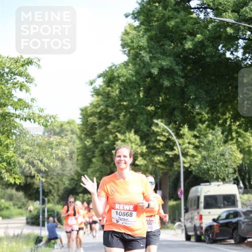 15.06.2025 - REWE Women's Run Jannik Wohlers http://msf.ph/oto/7946888 15.06.2025 09:45:17 Laufen 10868, 0014 meine-sportfotos.de