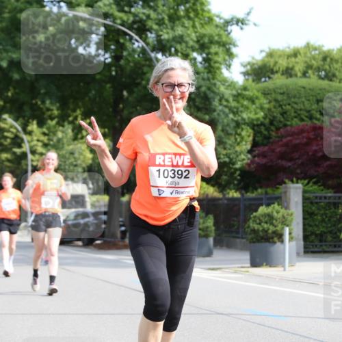15.06.2025 - REWE Women's Run Jannik Wohlers http://msf.ph/oto/7946942 15.06.2025 09:45:32 Laufen 10392 meine-sportfotos.de