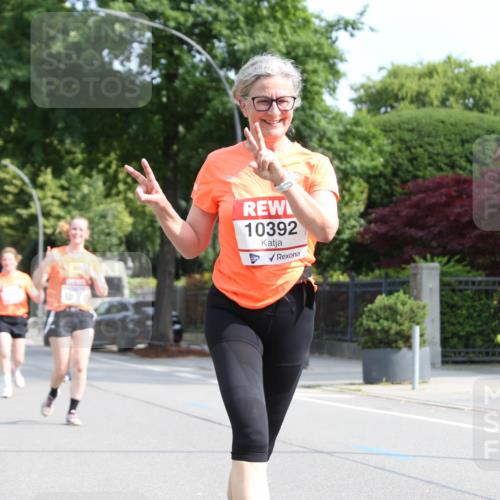 15.06.2025 - REWE Women's Run Jannik Wohlers http://msf.ph/oto/7946947 15.06.2025 09:45:32 Laufen 10392 meine-sportfotos.de