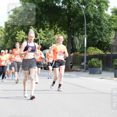 15.06.2025 - REWE Women's Run Jannik Wohlers http://msf.ph/oto/7946951 15.06.2025 09:45:33 Laufen 10055, 10053, 4, 10626, 10153 meine-sportfotos.de