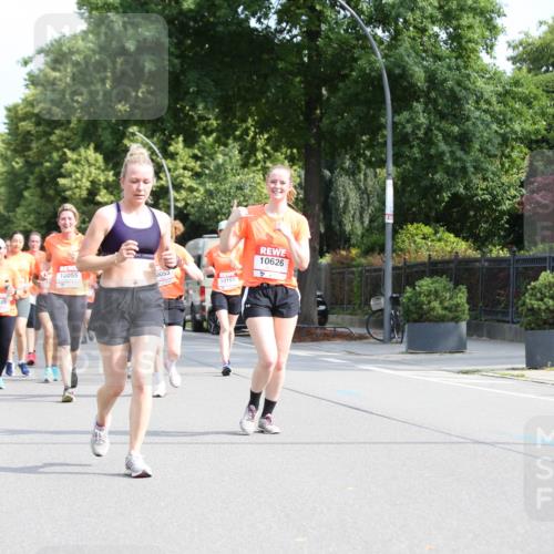 15.06.2025 - REWE Women's Run Jannik Wohlers http://msf.ph/oto/7946952 15.06.2025 09:45:33 Laufen 0435, 10626, 10055, 0053, 10153 meine-sportfotos.de