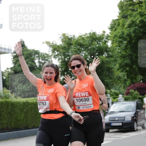 15.06.2025 - REWE Women's Run Jannik Wohlers http://msf.ph/oto/7946982 15.06.2025 08:30:15 Laufen 0793, 10690 meine-sportfotos.de
