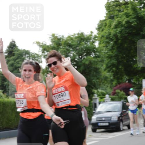 15.06.2025 - REWE Women's Run Jannik Wohlers http://msf.ph/oto/7946991 15.06.2025 08:30:15 Laufen 1793, 10690 meine-sportfotos.de
