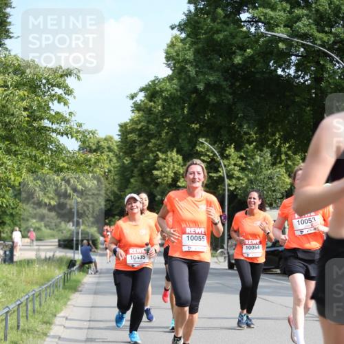 15.06.2025 - REWE Women's Run Jannik Wohlers http://msf.ph/oto/7946994 15.06.2025 09:45:35 Laufen 10053, 10055, 10435, 10054 meine-sportfotos.de