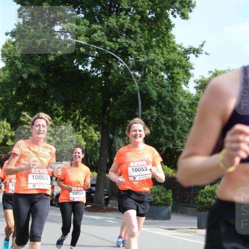 15.06.2025 - REWE Women's Run Jannik Wohlers http://msf.ph/oto/7946999 15.06.2025 09:45:35 Laufen 10, 10055, 10054, 10053 meine-sportfotos.de