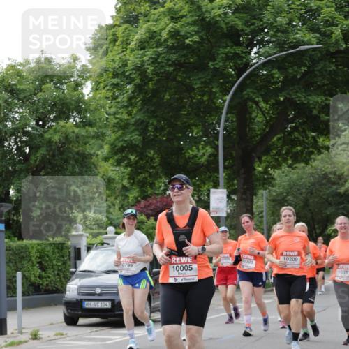 15.06.2025 - REWE Women's Run Jannik Wohlers http://msf.ph/oto/7947013 15.06.2025 08:30:16 Laufen 1043, 10209, 10799, 0409, 10303, 10005, 10081 meine-sportfotos.de