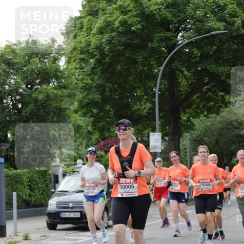 15.06.2025 - REWE Women's Run Jannik Wohlers http://msf.ph/oto/7947018 15.06.2025 08:30:16 Laufen 1043, 10409, 10799, 10005, 10303, 0209, 100 meine-sportfotos.de