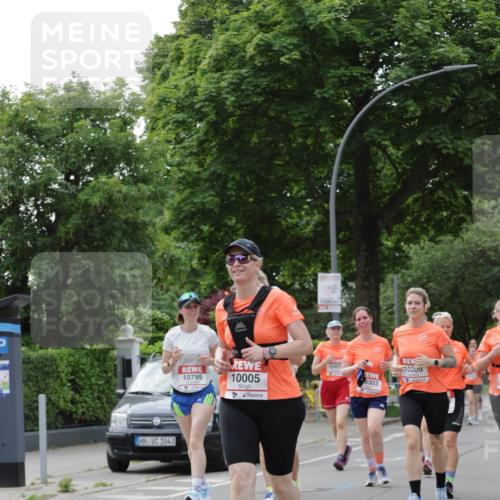 15.06.2025 - REWE Women's Run Jannik Wohlers http://msf.ph/oto/7947028 15.06.2025 08:30:16 Laufen 1043, 10409, 10799, 10005, 0303, 10209 meine-sportfotos.de