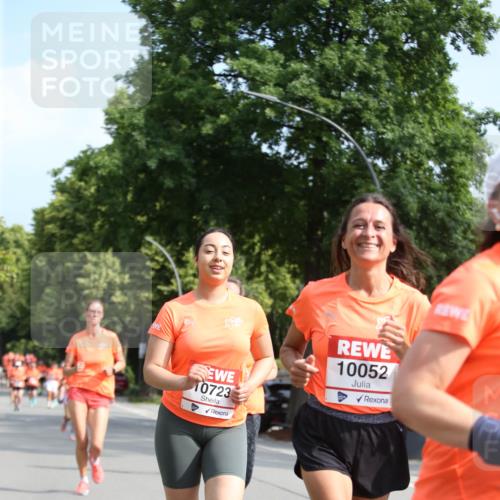 15.06.2025 - REWE Women's Run Jannik Wohlers http://msf.ph/oto/7947034 15.06.2025 09:45:38 Laufen 10723, 10052 meine-sportfotos.de