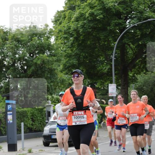15.06.2025 - REWE Women's Run Jannik Wohlers http://msf.ph/oto/7947043 15.06.2025 08:30:16 Laufen 10799, 10005, 10209, 10303 meine-sportfotos.de