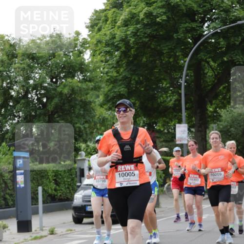 15.06.2025 - REWE Women's Run Jannik Wohlers http://msf.ph/oto/7947045 15.06.2025 08:30:16 Laufen 10799, 10005, 10409, 10209, 10303, 83 meine-sportfotos.de