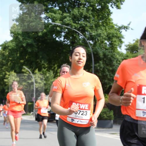 15.06.2025 - REWE Women's Run Jannik Wohlers http://msf.ph/oto/7947065 15.06.2025 09:45:38 Laufen 723, 1 meine-sportfotos.de