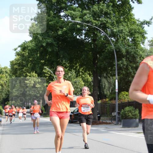 15.06.2025 - REWE Women's Run Jannik Wohlers http://msf.ph/oto/7947089 15.06.2025 09:45:40 Laufen 10390 meine-sportfotos.de