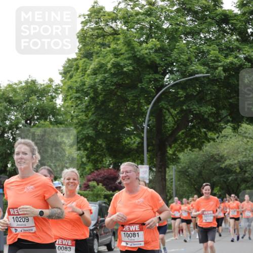 15.06.2025 - REWE Women's Run Jannik Wohlers http://msf.ph/oto/7947128 15.06.2025 08:30:19 Laufen 10209, 0083, 10081, 10335 meine-sportfotos.de