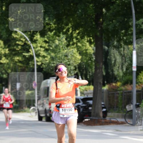 15.06.2025 - REWE Women's Run Jannik Wohlers http://msf.ph/oto/7947155 15.06.2025 09:45:43 Laufen 10150 meine-sportfotos.de