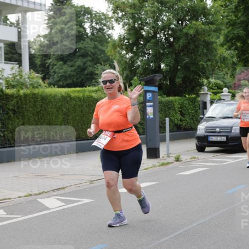 15.06.2025 - REWE Women's Run Jannik Wohlers http://msf.ph/oto/7947237 15.06.2025 08:30:24 Laufen 0604, 1043, 10021, 10024 meine-sportfotos.de