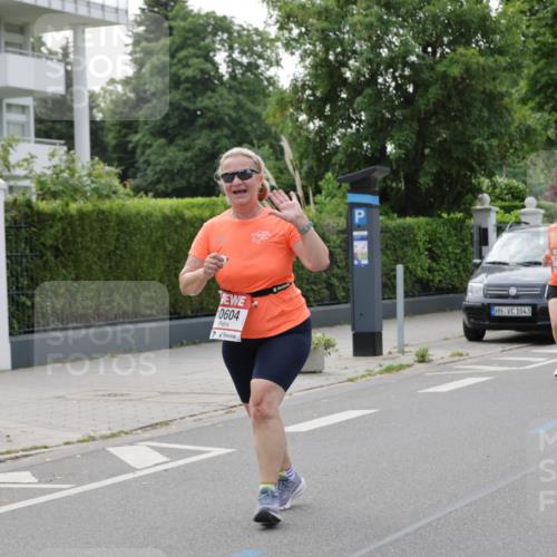 15.06.2025 - REWE Women's Run Jannik Wohlers http://msf.ph/oto/7947255 15.06.2025 08:30:25 Laufen 1043, 0604, 0293, 10021, 10024 meine-sportfotos.de