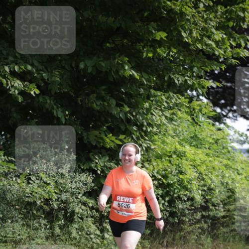 15.06.2025 - REWE Women's Run Jannik Wohlers http://msf.ph/oto/7947258 15.06.2025 10:22:22 Laufen 5626 meine-sportfotos.de