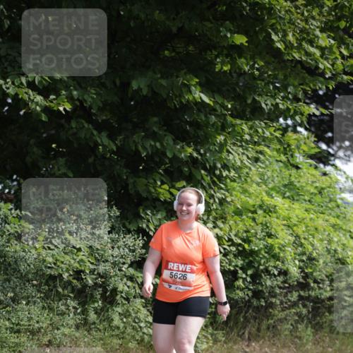 15.06.2025 - REWE Women's Run Jannik Wohlers http://msf.ph/oto/7947268 15.06.2025 10:22:22 Laufen 5626 meine-sportfotos.de