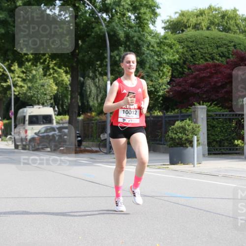 15.06.2025 - REWE Women's Run Jannik Wohlers http://msf.ph/oto/7947293 15.06.2025 09:45:50 Laufen 1038, 10012 meine-sportfotos.de