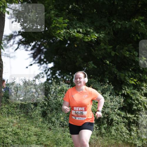 15.06.2025 - REWE Women's Run Jannik Wohlers http://msf.ph/oto/7947297 15.06.2025 10:22:24 Laufen 5626 meine-sportfotos.de