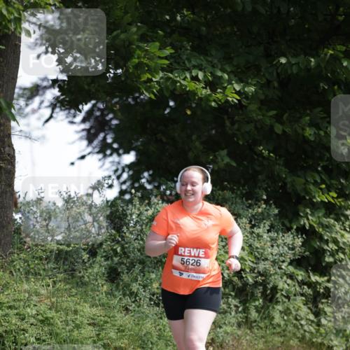 15.06.2025 - REWE Women's Run Jannik Wohlers http://msf.ph/oto/7947304 15.06.2025 10:22:24 Laufen 5626 meine-sportfotos.de