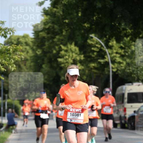 15.06.2025 - REWE Women's Run Jannik Wohlers http://msf.ph/oto/7947338 15.06.2025 09:45:52 Laufen 10381 meine-sportfotos.de