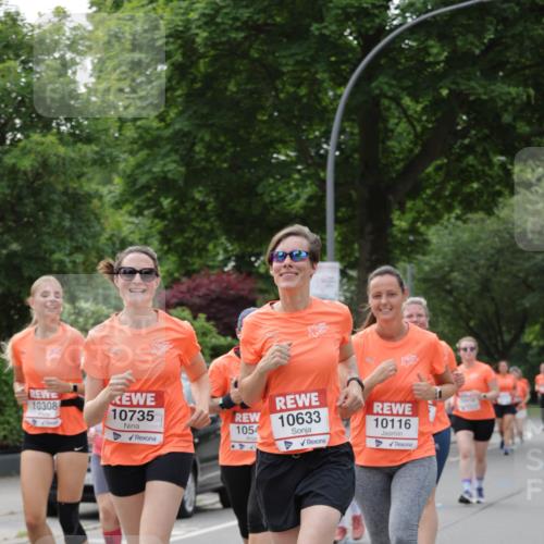 15.06.2025 - REWE Women's Run Jannik Wohlers http://msf.ph/oto/7947350 15.06.2025 08:30:28 Laufen 10308, 10735, 10633, 1054, 10116 meine-sportfotos.de