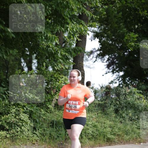 15.06.2025 - REWE Women's Run Jannik Wohlers http://msf.ph/oto/7947385 15.06.2025 10:22:25 Laufen 5626 meine-sportfotos.de