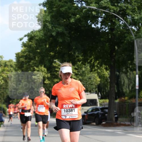 15.06.2025 - REWE Women's Run Jannik Wohlers http://msf.ph/oto/7947402 15.06.2025 09:45:54 Laufen 10145, 10381 meine-sportfotos.de