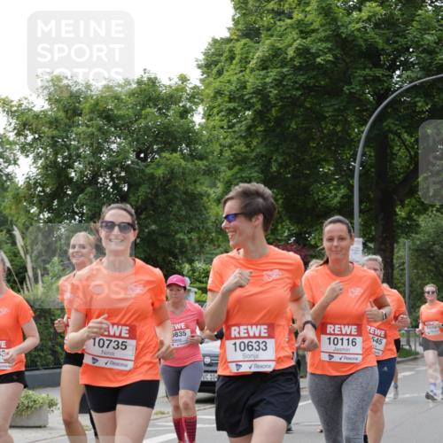 15.06.2025 - REWE Women's Run Jannik Wohlers http://msf.ph/oto/7947423 15.06.2025 08:30:28 Laufen 43, 10735, 835, 104, 10633, 10116, 545, 1041 meine-sportfotos.de