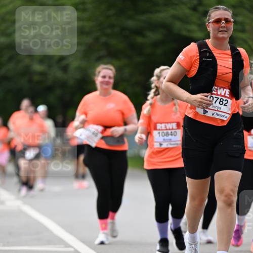 15.06.2025 - REWE Women's Run Dr. Thomas Lammeyer http://msf.ph/oto/7947435 15.06.2025 09:24:07 Laufen 10840, 782 meine-sportfotos.de