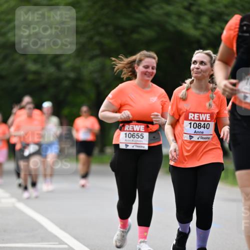 15.06.2025 - REWE Women's Run Dr. Thomas Lammeyer http://msf.ph/oto/7947459 15.06.2025 09:24:09 Laufen 10655, 10840 meine-sportfotos.de