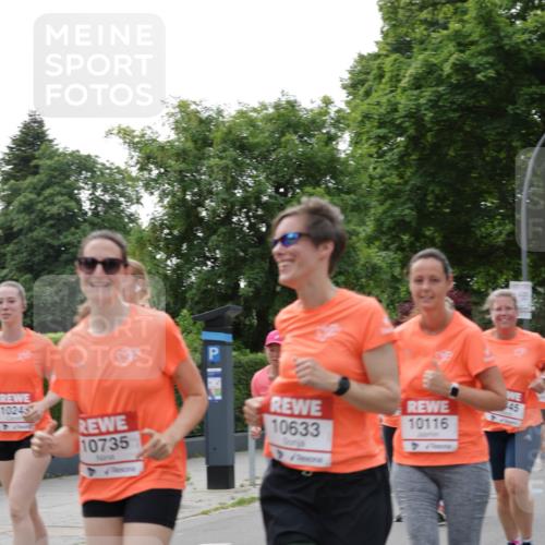 15.06.2025 - REWE Women's Run Jannik Wohlers http://msf.ph/oto/7947473 15.06.2025 08:30:29 Laufen 10243, 10735, 45, 10116, 10633 meine-sportfotos.de