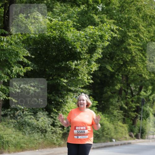 15.06.2025 - REWE Women's Run Jannik Wohlers http://msf.ph/oto/7947497 15.06.2025 10:23:24 Laufen 5569 meine-sportfotos.de