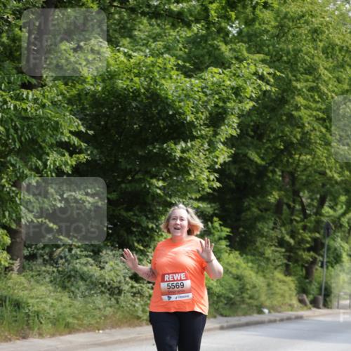 15.06.2025 - REWE Women's Run Jannik Wohlers http://msf.ph/oto/7947518 15.06.2025 10:23:25 Laufen 5569 meine-sportfotos.de