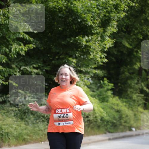 15.06.2025 - REWE Women's Run Jannik Wohlers http://msf.ph/oto/7947541 15.06.2025 10:23:25 Laufen 5569 meine-sportfotos.de